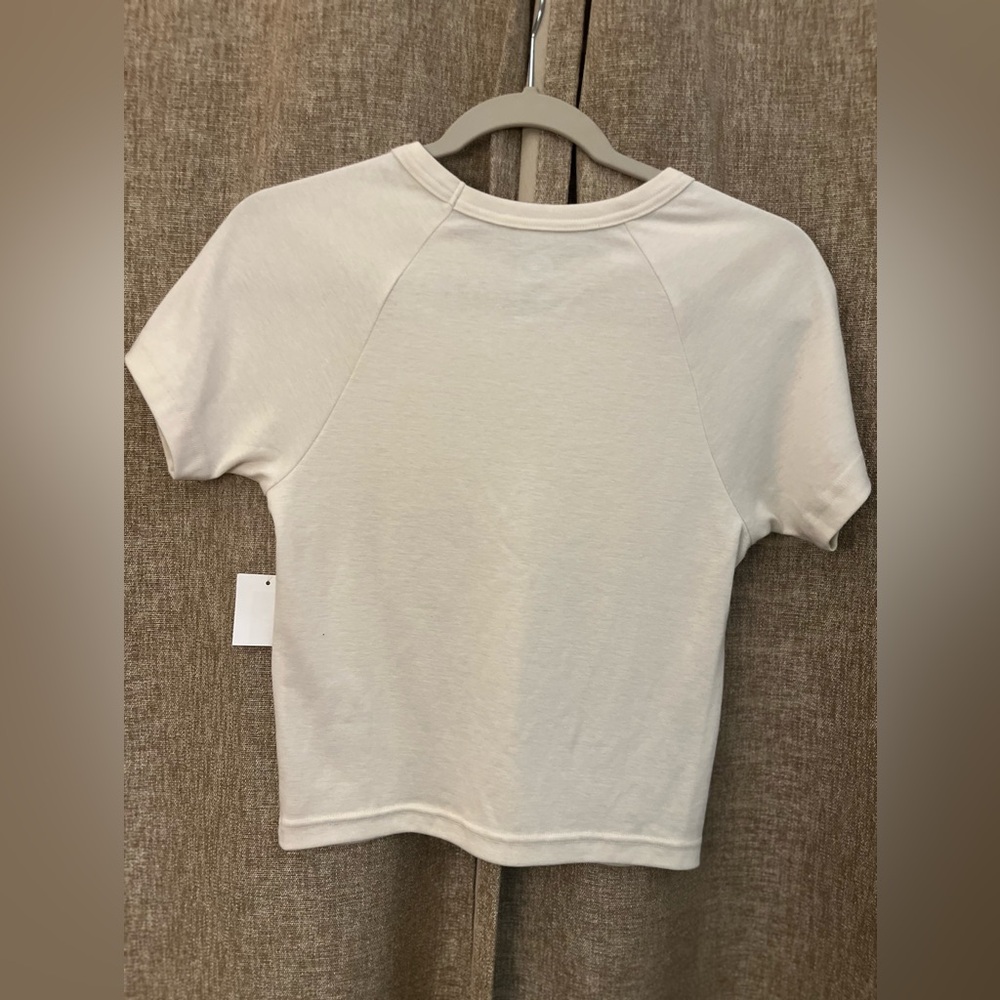 PacSun White Graphic Tee with Cocktail Lounge Print- NWT size M - Picture 3 of 5